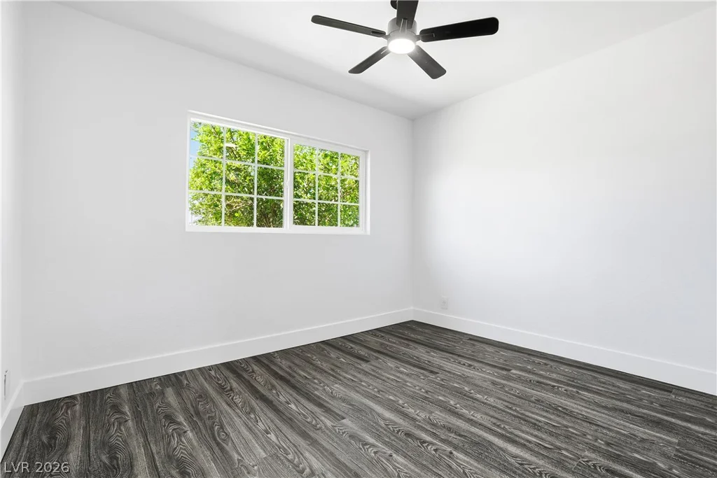 1809 Oakwood, North Las Vegas, NV 89030
