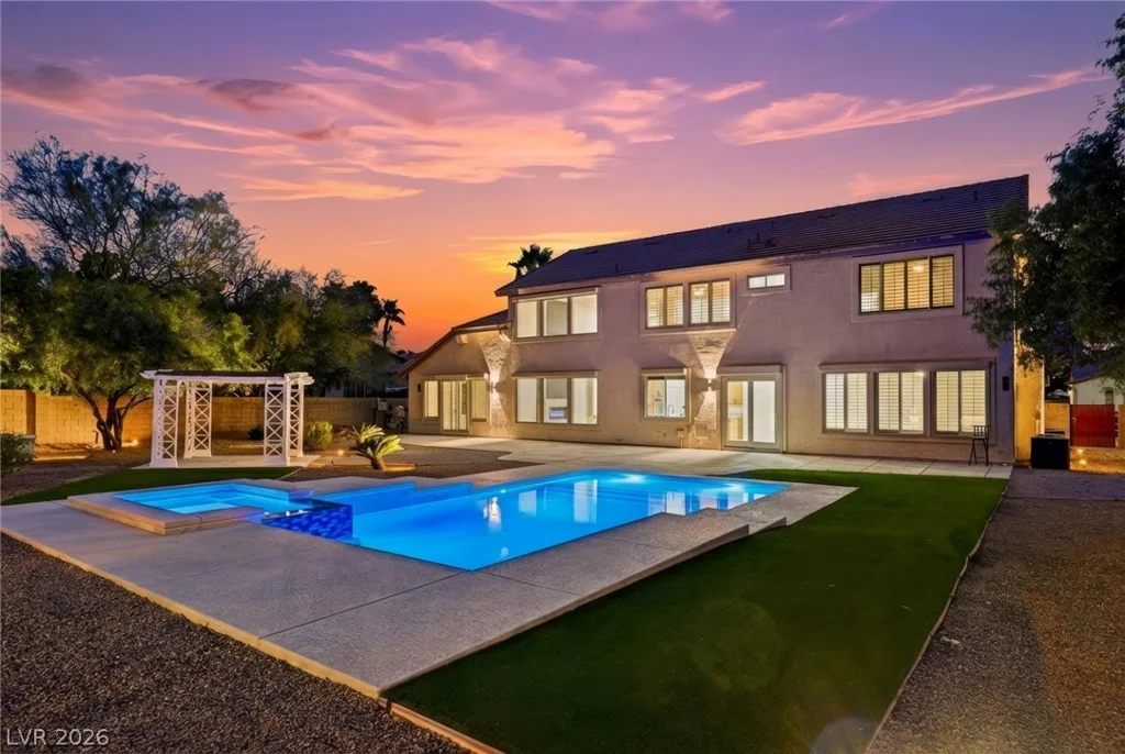 10658 Chillingham, Las Vegas, NV 89183