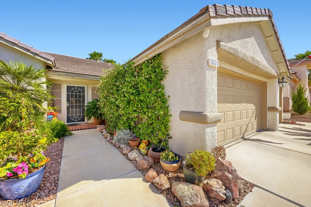 1771 Clear River Falls, Henderson, NV 89012