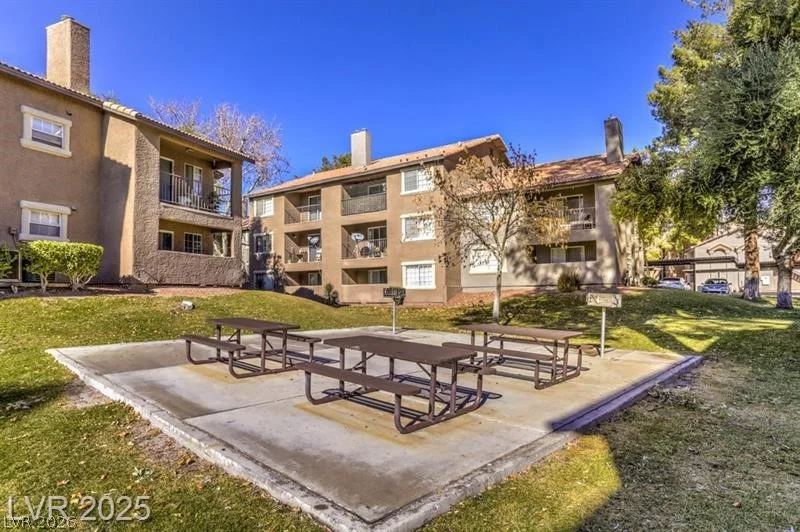 2750 Durango, Las Vegas, NV 89117