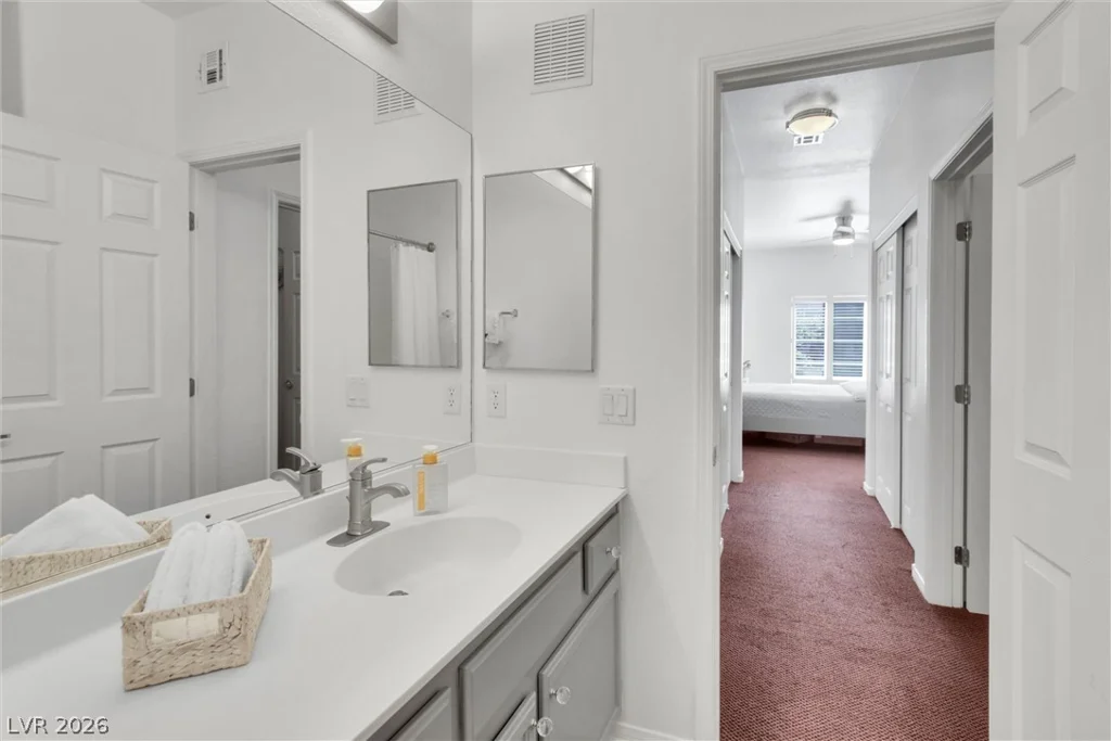 3815 Juno Beach, Las Vegas, NV 89129