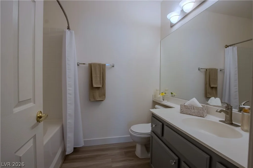 3815 Juno Beach, Las Vegas, NV 89129