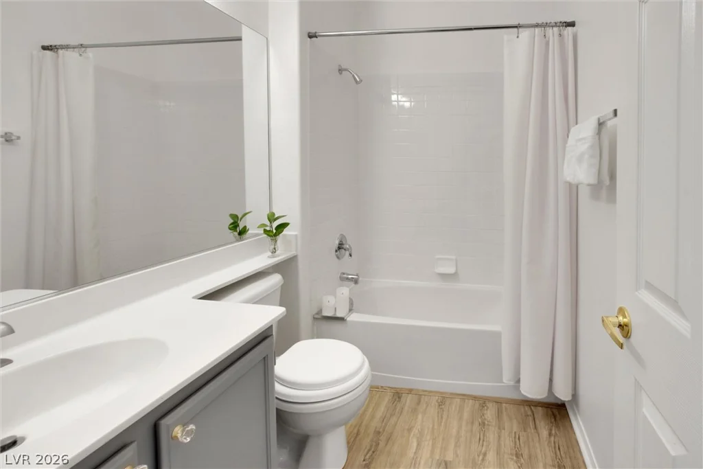 3815 Juno Beach, Las Vegas, NV 89129