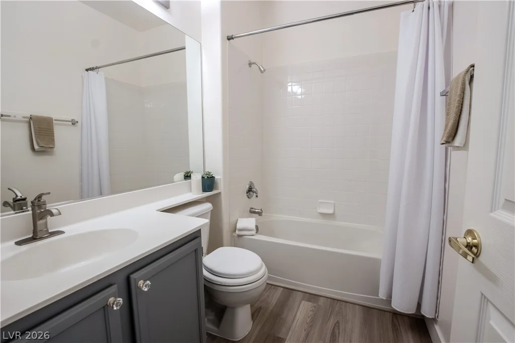 3815 Juno Beach, Las Vegas, NV 89129