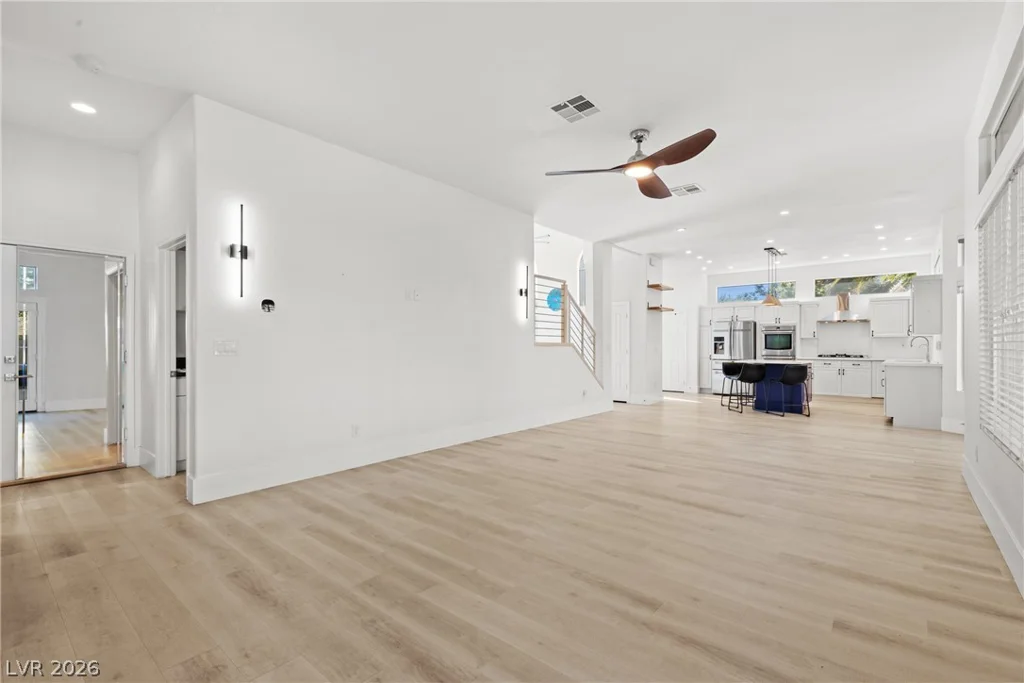 118 Weatherwood, Henderson, NV 89074