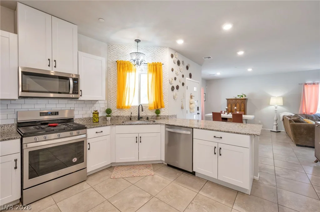 7469 Onyx Star, North Las Vegas, NV 89084