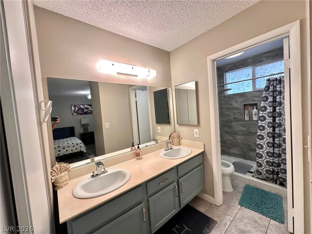 2340 Viewcrest, Henderson, NV 89014