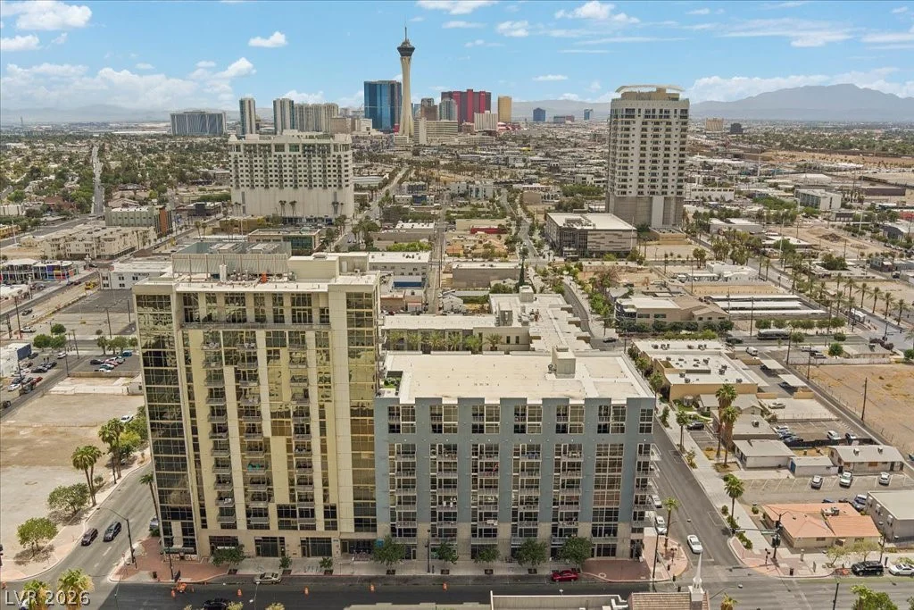 353 Bonneville, Las Vegas, NV 89101