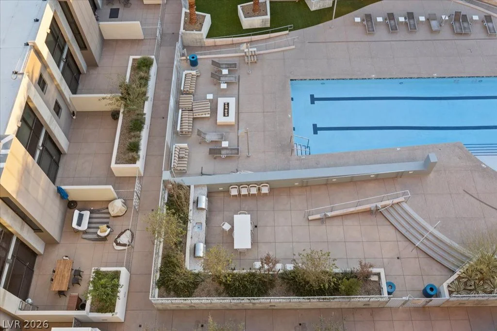 353 Bonneville, Las Vegas, NV 89101