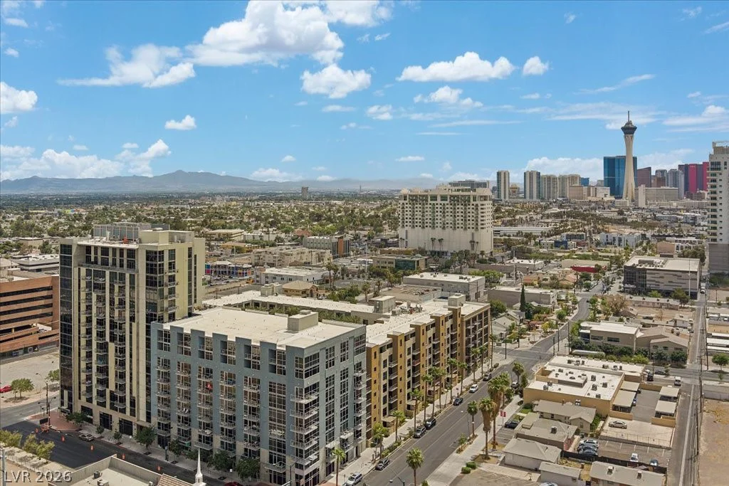 353 Bonneville, Las Vegas, NV 89101