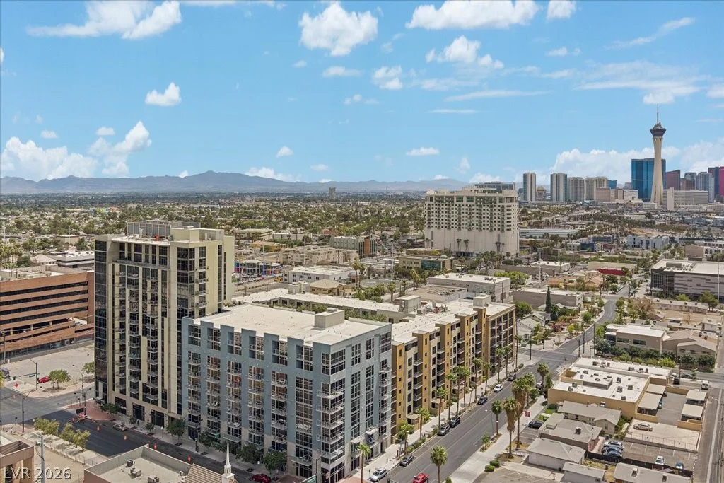 353 Bonneville, Las Vegas, NV 89101