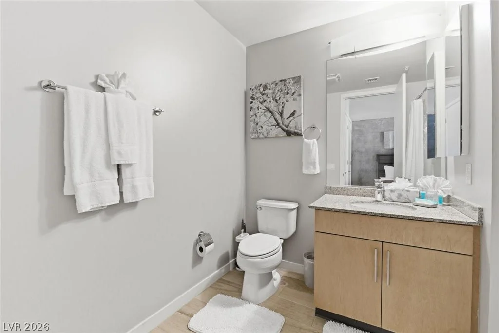 353 Bonneville, Las Vegas, NV 89101