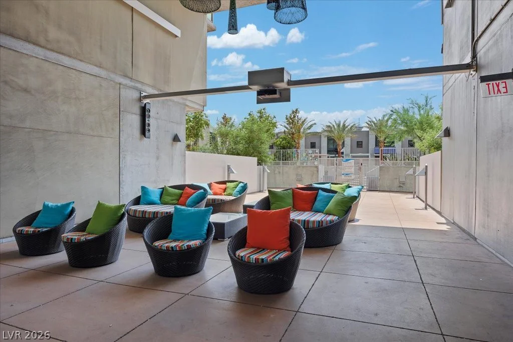 353 Bonneville, Las Vegas, NV 89101