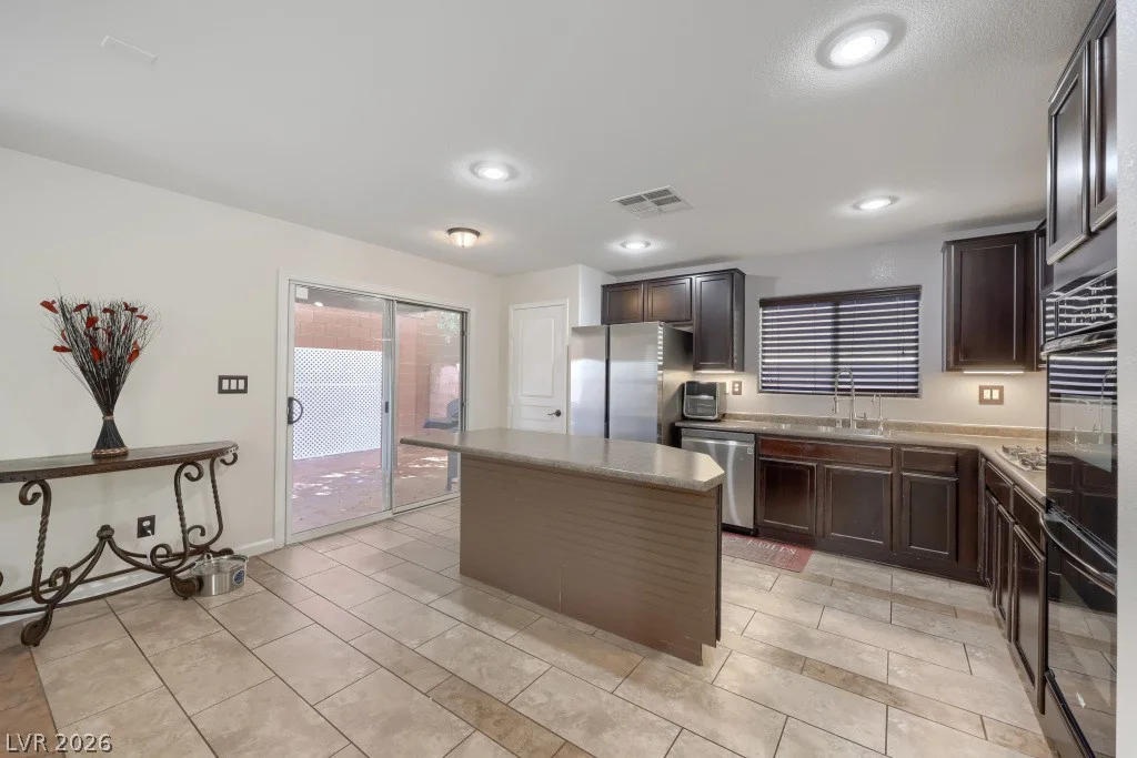 9941 El Corriente, Las Vegas, NV 89178