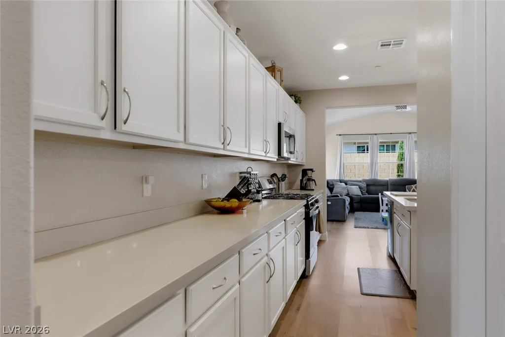 608 Cadence View, Henderson, NV 89011