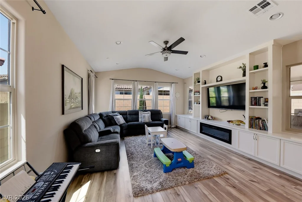 608 Cadence View, Henderson, NV 89011
