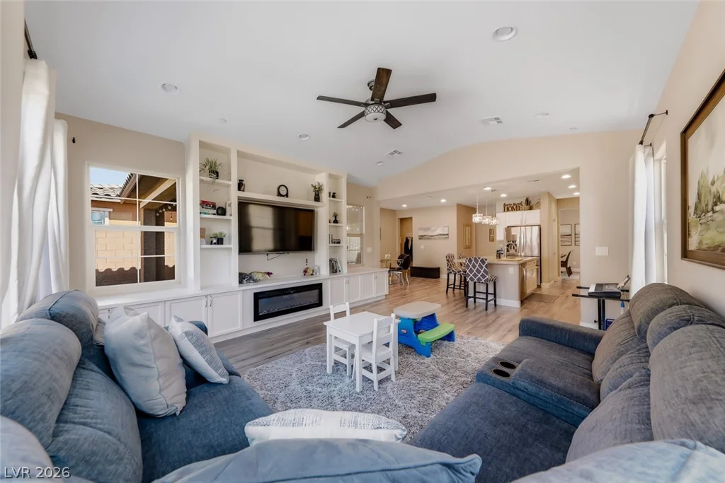 608 Cadence View, Henderson, NV 89011