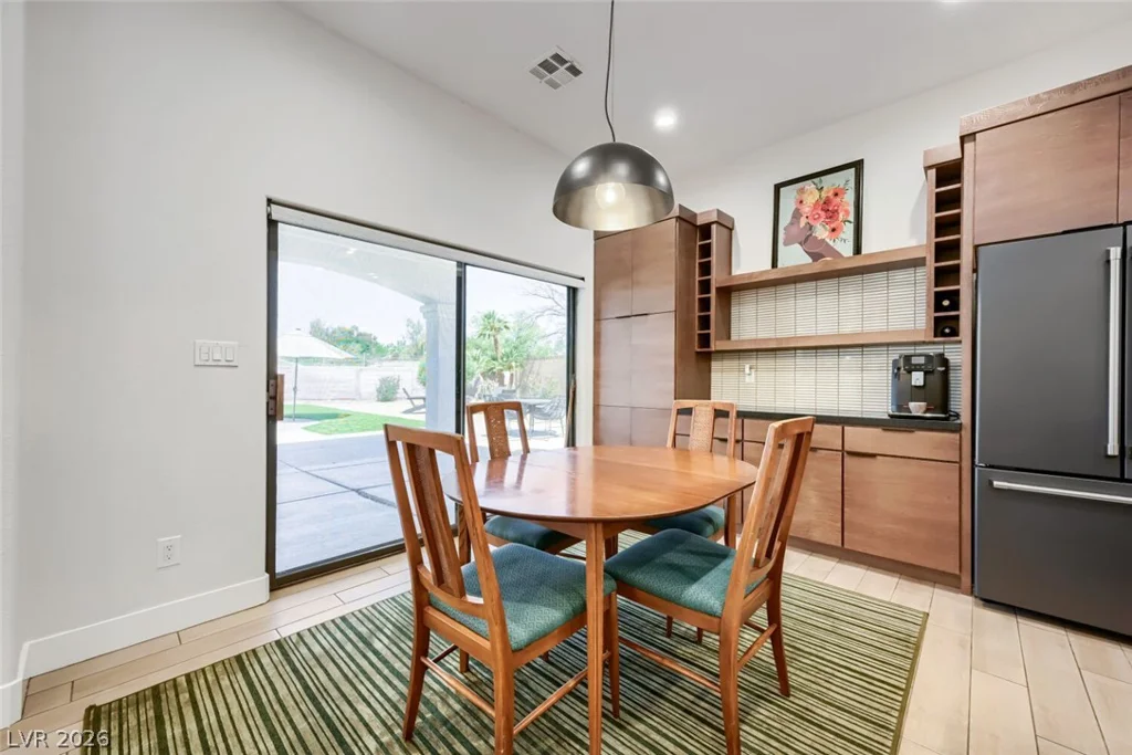 400 Lacy, Las Vegas, NV 89107