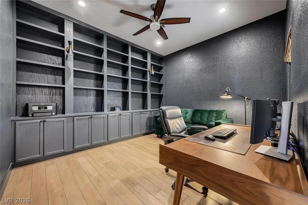 400 Lacy, Las Vegas, NV 89107