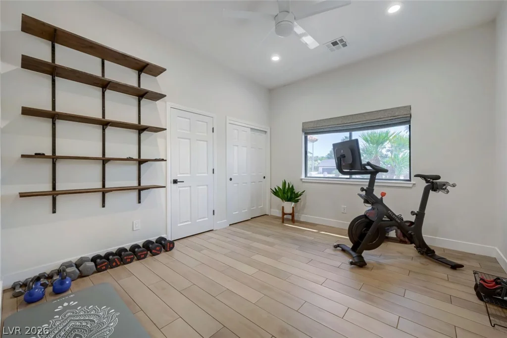 400 Lacy, Las Vegas, NV 89107
