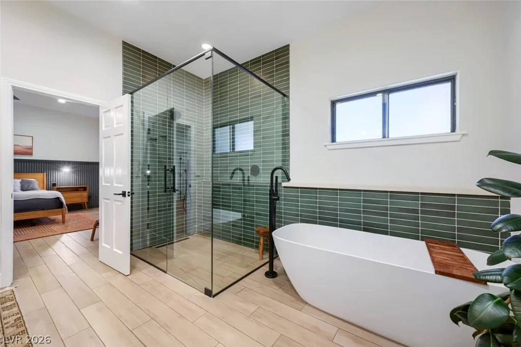 400 Lacy, Las Vegas, NV 89107