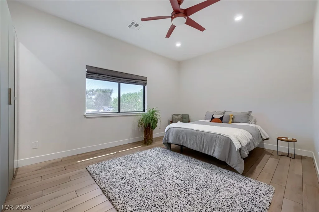 400 Lacy, Las Vegas, NV 89107