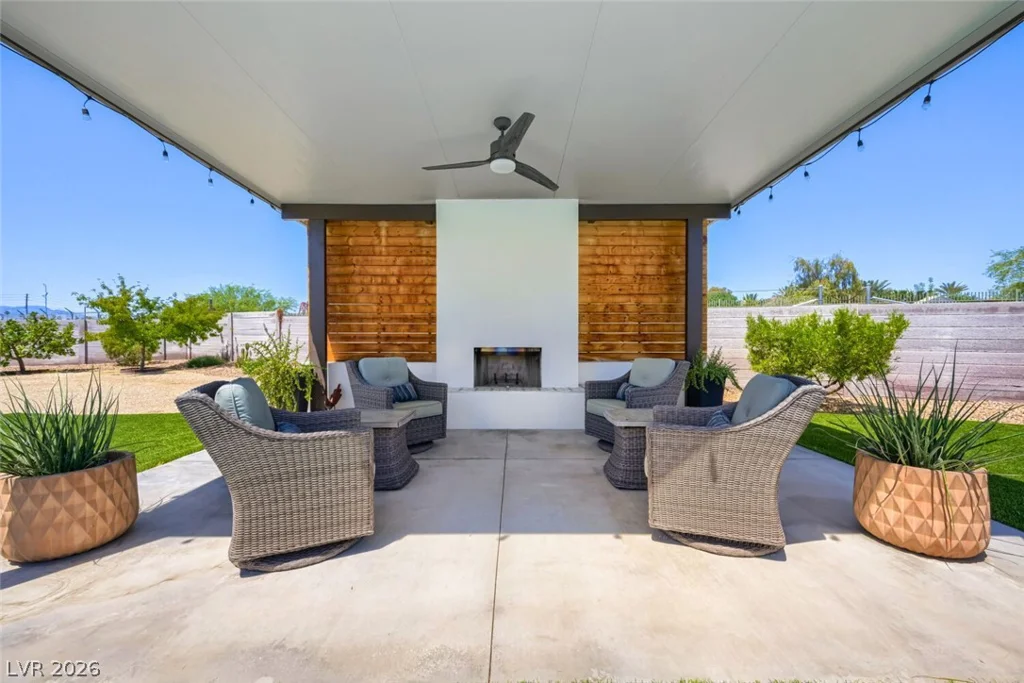 400 Lacy, Las Vegas, NV 89107