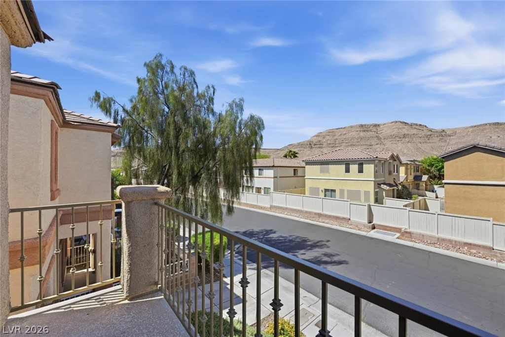 6352 Lonesome Lake, Las Vegas, NV 89148