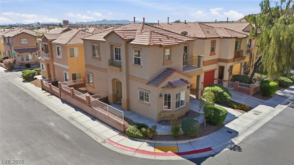 6352 Lonesome Lake, Las Vegas, NV 89148