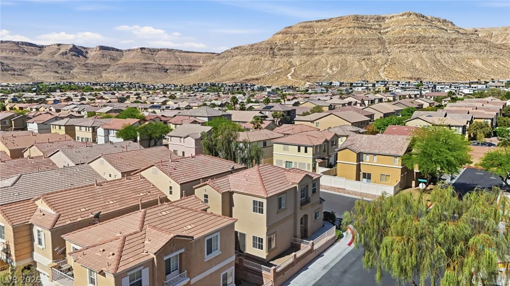 6352 Lonesome Lake, Las Vegas, NV 89148