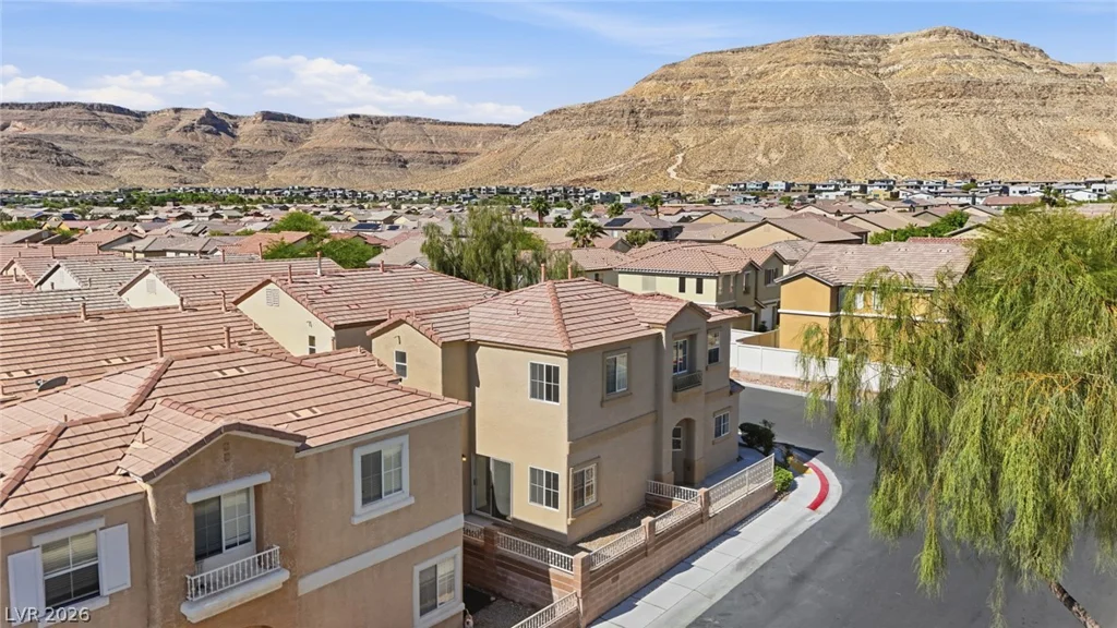6352 Lonesome Lake, Las Vegas, NV 89148