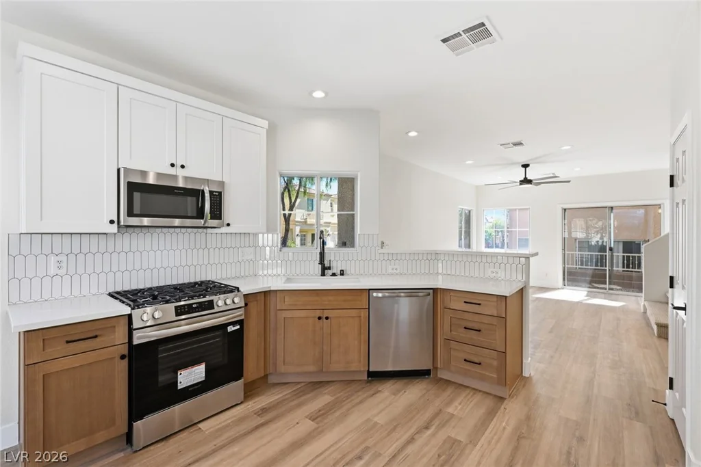 6352 Lonesome Lake, Las Vegas, NV 89148