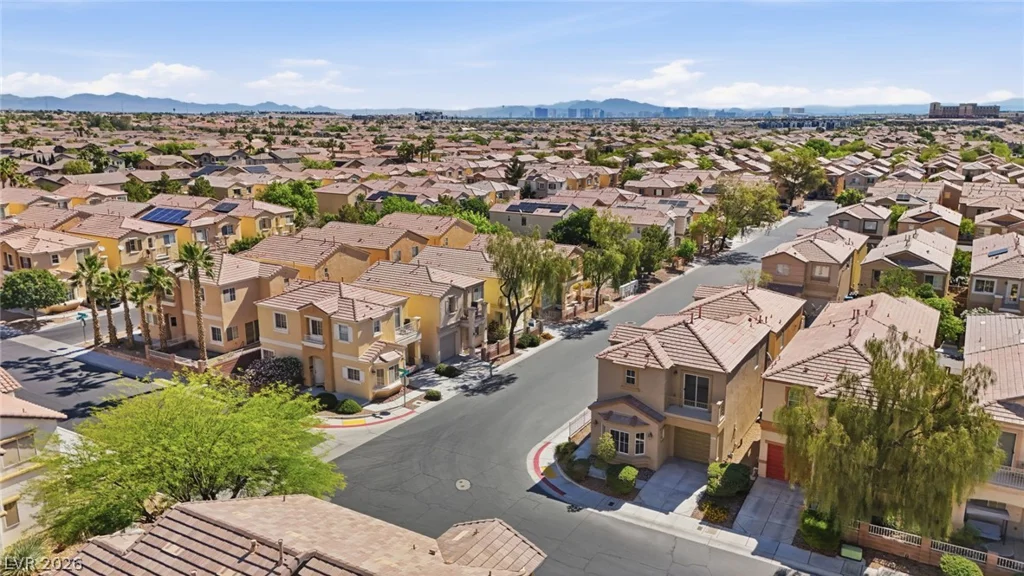 6352 Lonesome Lake, Las Vegas, NV 89148