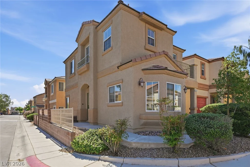 6352 Lonesome Lake, Las Vegas, NV 89148