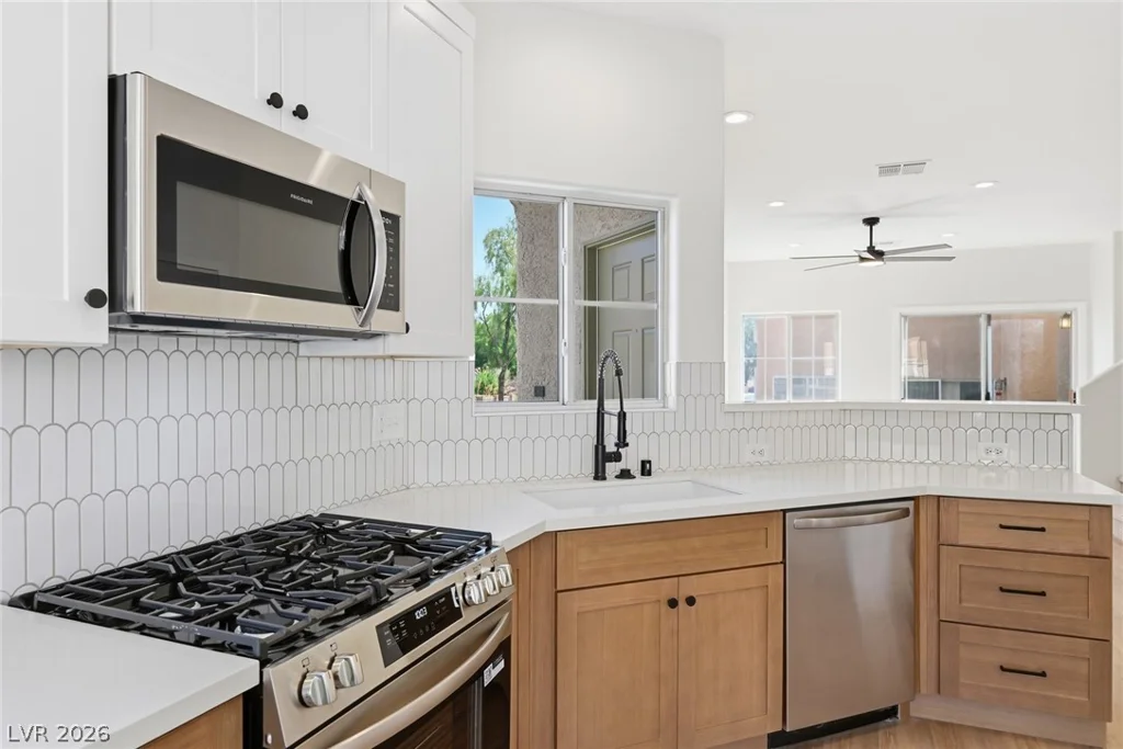 6352 Lonesome Lake, Las Vegas, NV 89148