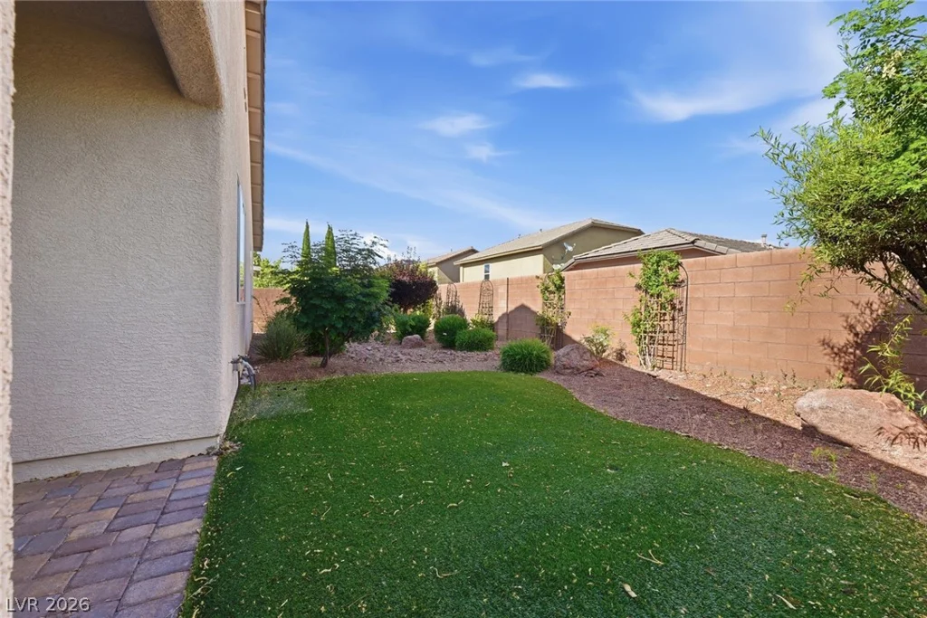 7120 Whitford, Las Vegas, NV 89166
