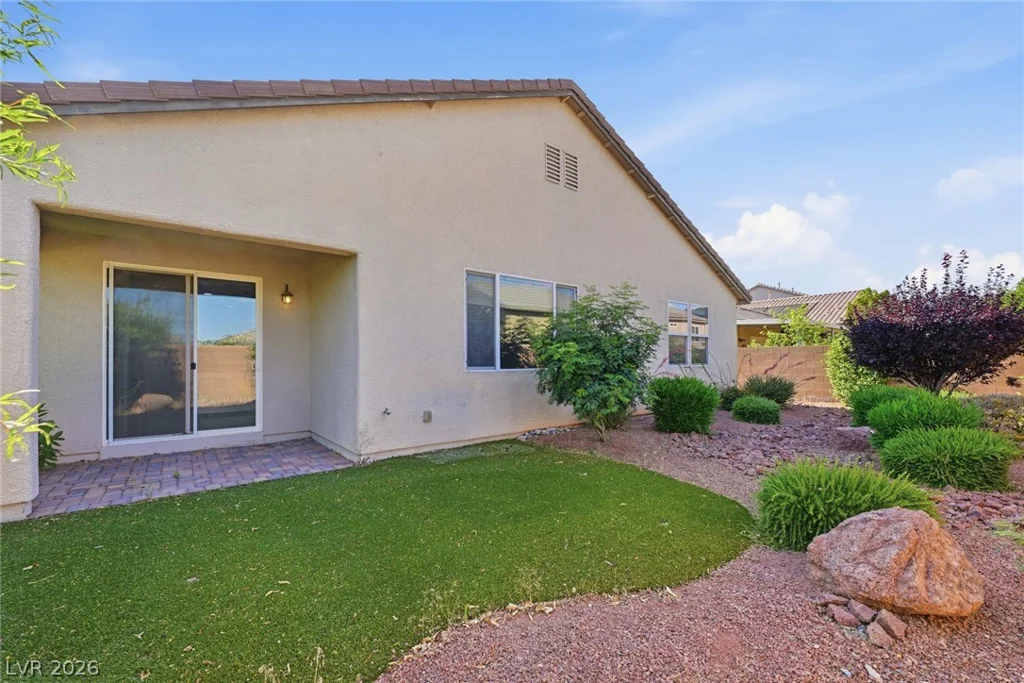 7120 Whitford, Las Vegas, NV 89166