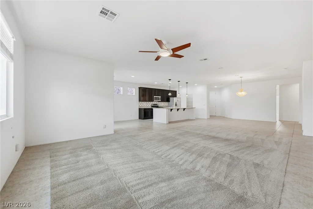 7120 Whitford, Las Vegas, NV 89166