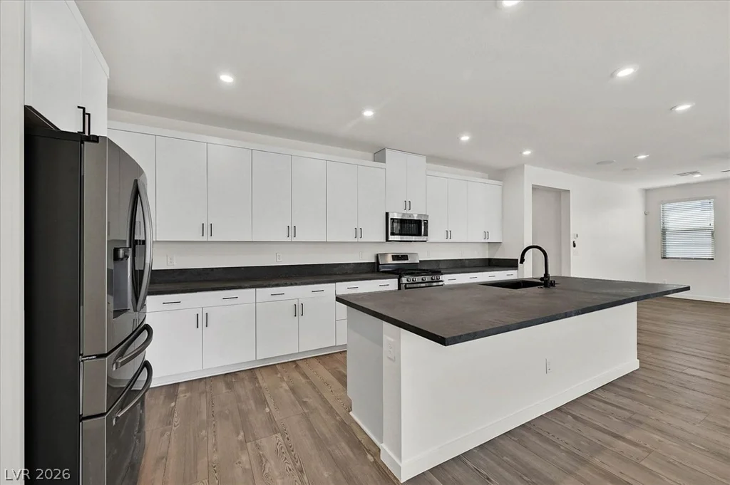 6915 Fordham Creek, North Las Vegas, NV 89084