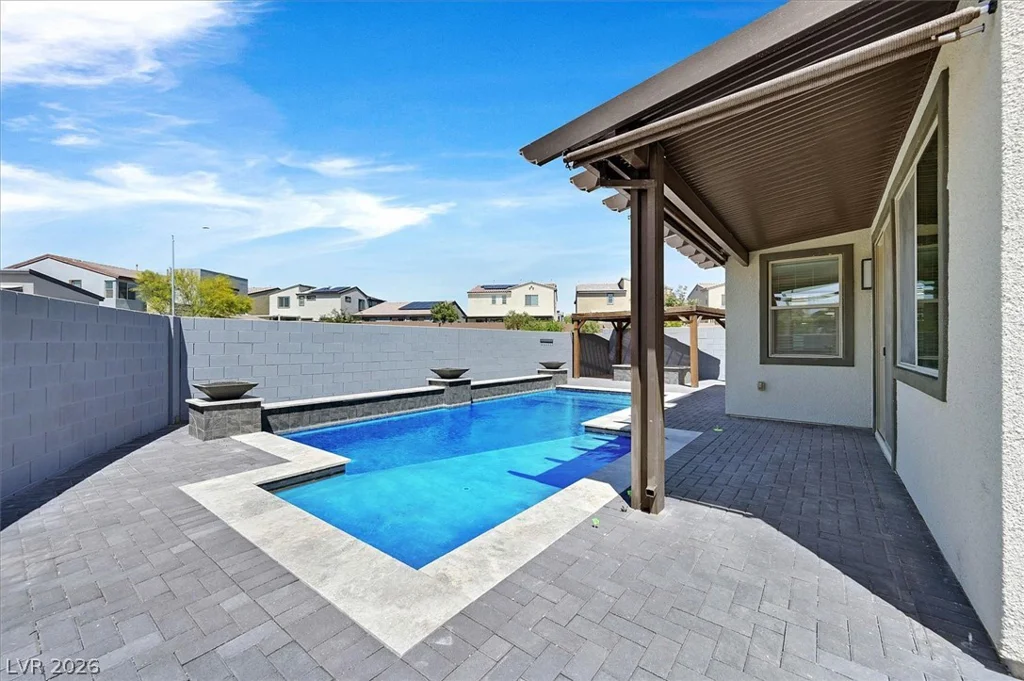 6915 Fordham Creek, North Las Vegas, NV 89084