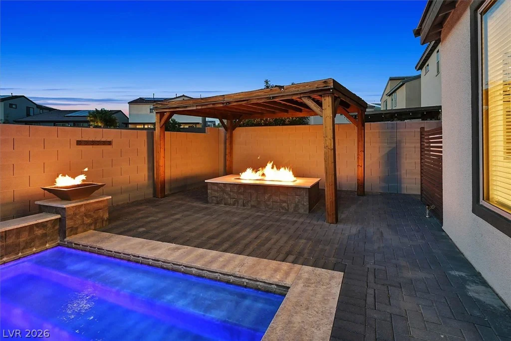 6915 Fordham Creek, North Las Vegas, NV 89084