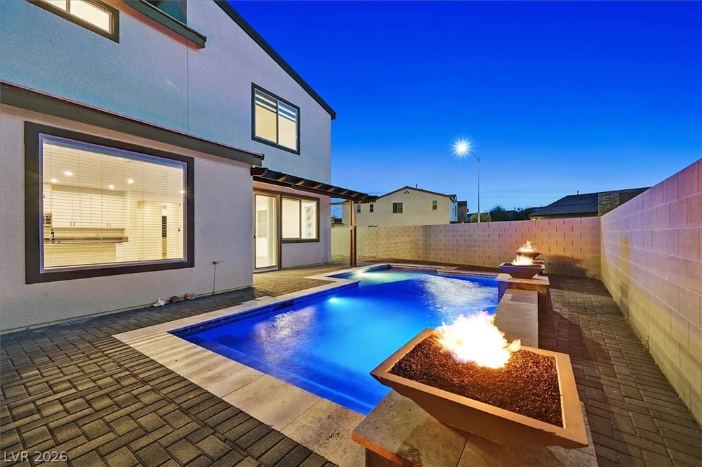 6915 Fordham Creek, North Las Vegas, NV 89084