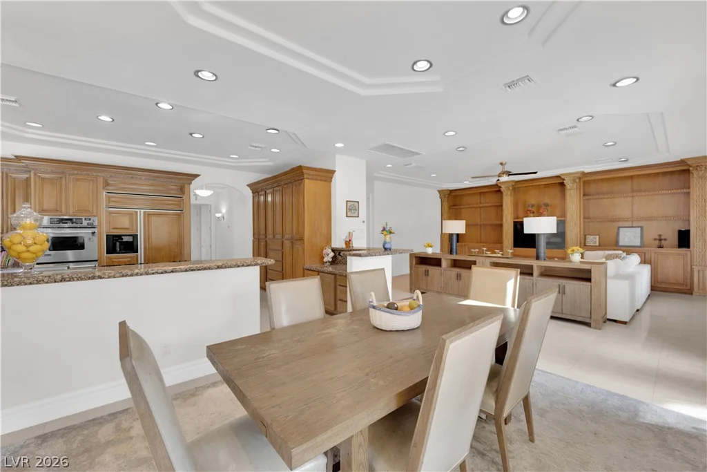 807 Canyon Greens, Las Vegas, NV 89144