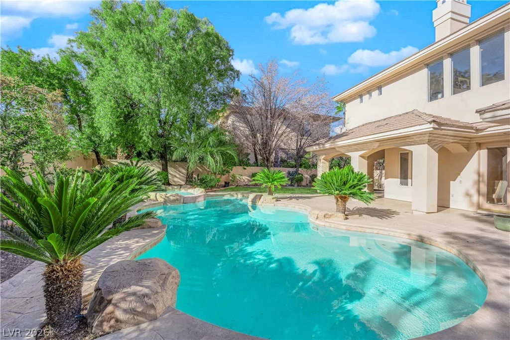 807 Canyon Greens, Las Vegas, NV 89144
