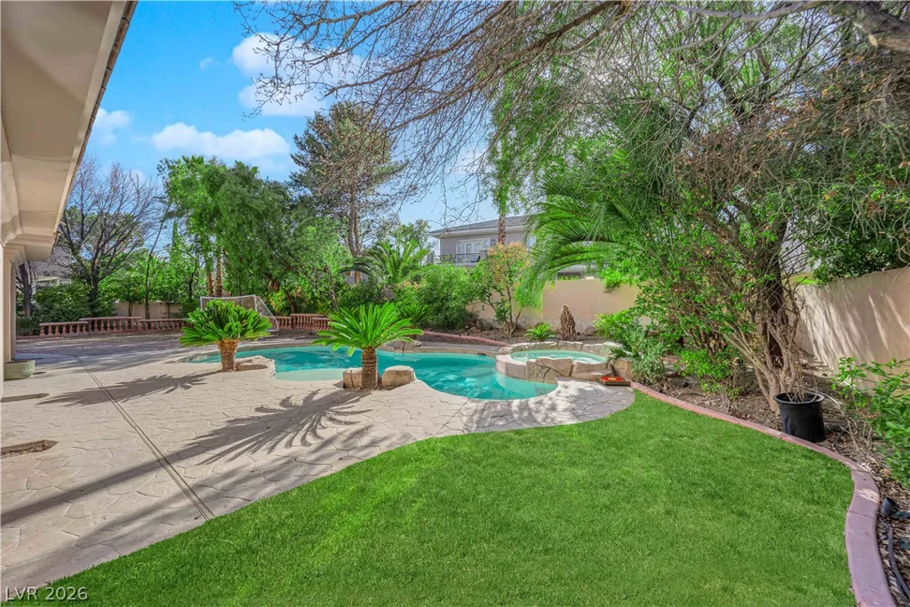 807 Canyon Greens, Las Vegas, NV 89144