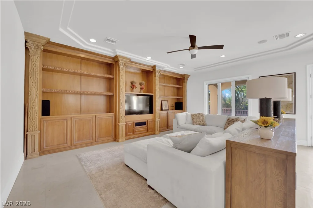807 Canyon Greens, Las Vegas, NV 89144