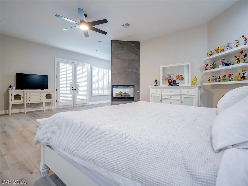 1740 Oval, Las Vegas, NV 89117