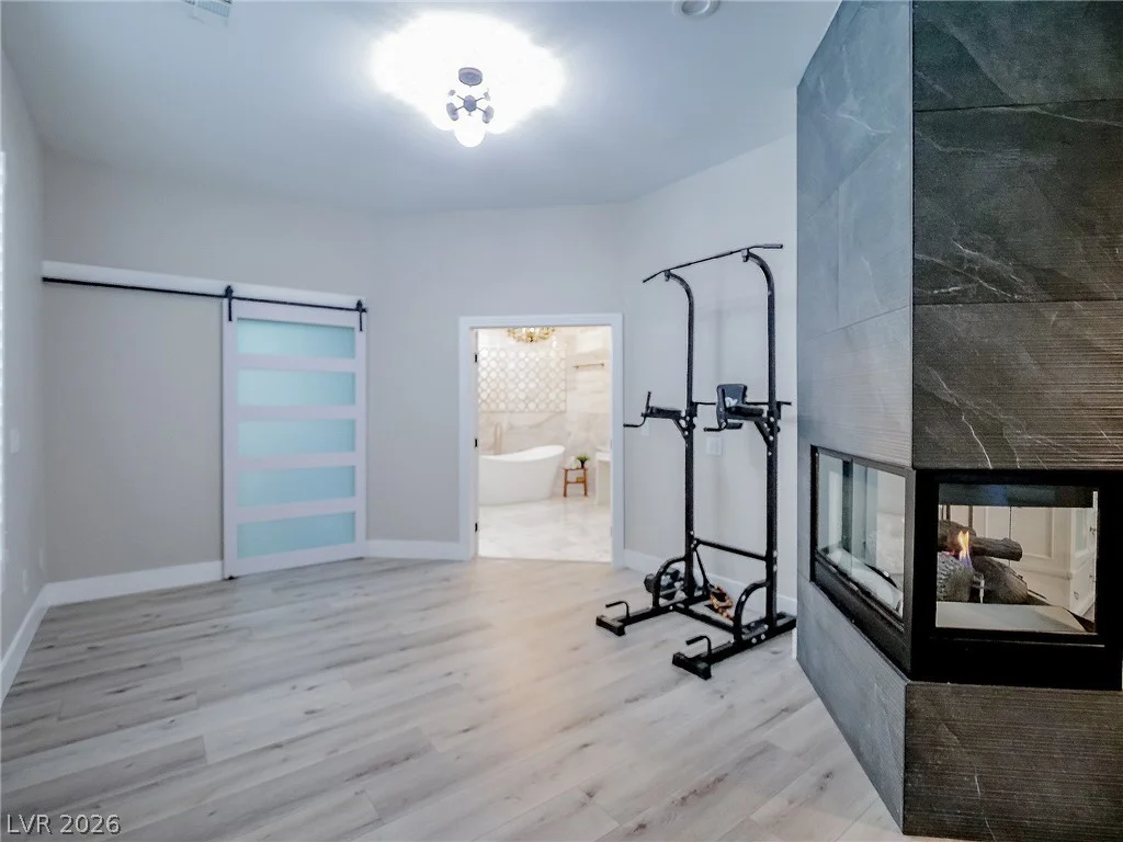 1740 Oval, Las Vegas, NV 89117