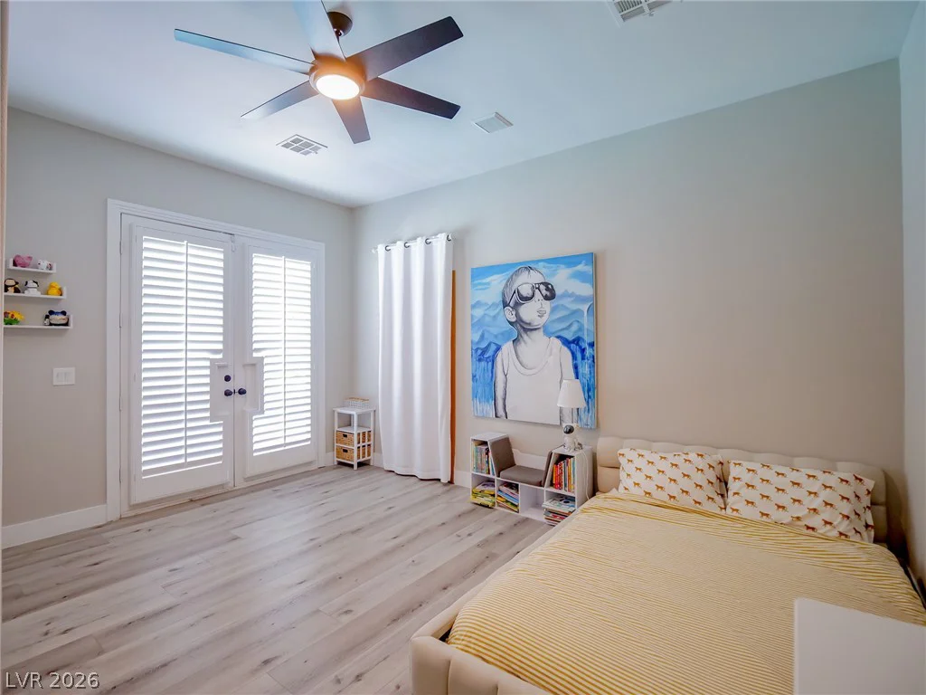 1740 Oval, Las Vegas, NV 89117