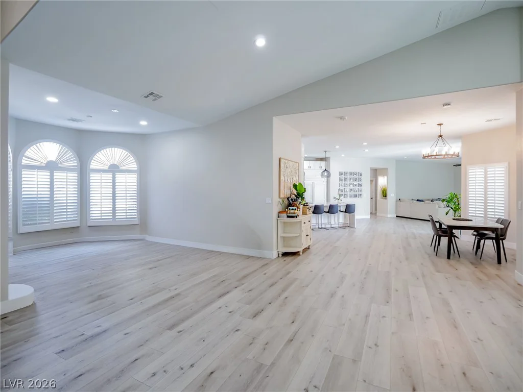 1740 Oval, Las Vegas, NV 89117